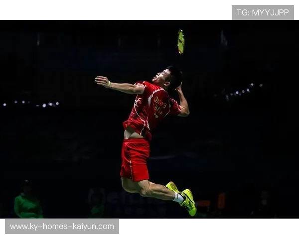 羽毛球男单跳杀跳到裤子裂,笑料百出背后的运动精神 羽毛球男单跳杀跳到裤子裂,笑料百出背后的运动精神