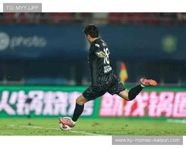 河南队一次中路爆发令节奏瞬间加速 河南队一次中路爆发令节奏瞬间加速