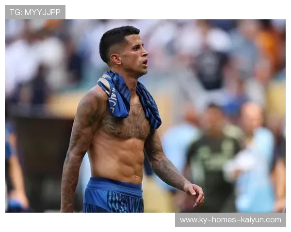 巴萨利用反击，坎塞洛高速插上左脚劲射得手