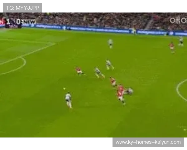 英超曼联前场抢断反攻_客场氛围一度爆棚的背后